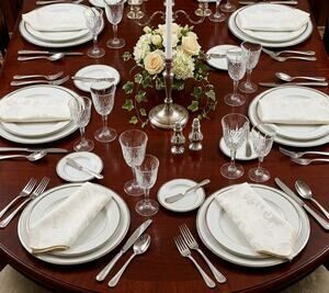 Vintage Fashion Industries White Jacquard Damask Napkins Set of 6 Floral 17"